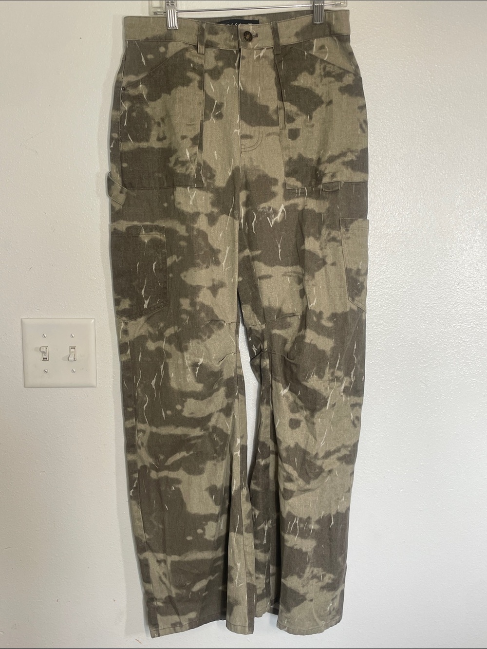 Lioness Green Camo Straight-Leg Cargo Pants